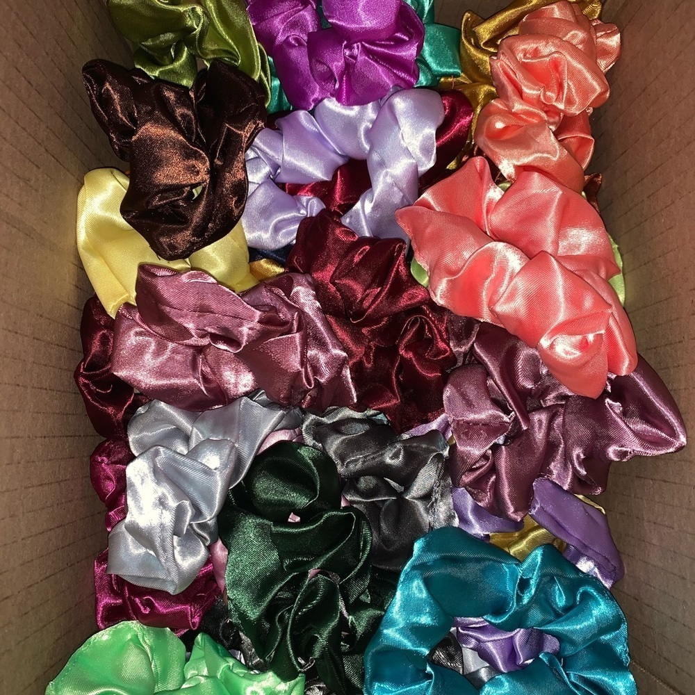 Random Assorted 100 Hair Tie Scrunchies Mixed Lot - Picture 7 of 14